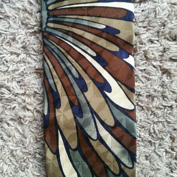 Luciano Gatti 100% Silk Tie - Picture 2 of 3
